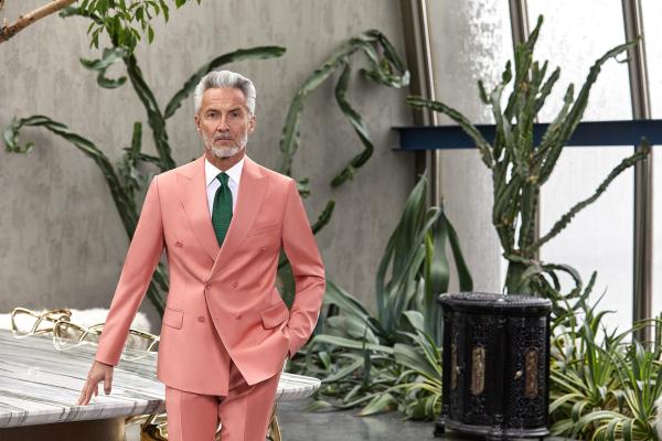 Mustafa Kağan Hekim - / 